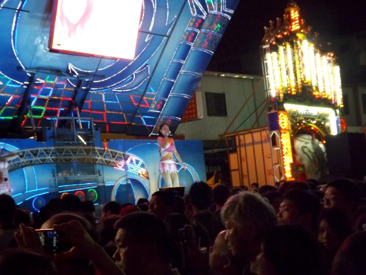 仁海宮 2014 中元節活動現場歌舞表演
