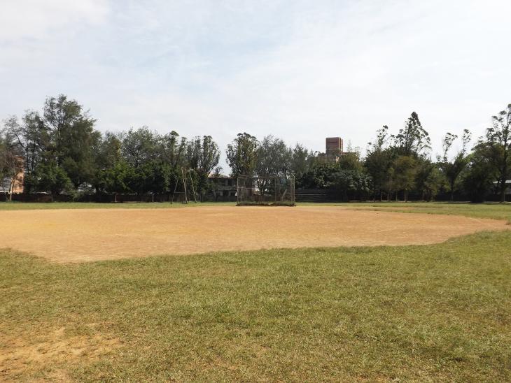 龍岡大操場棒球場